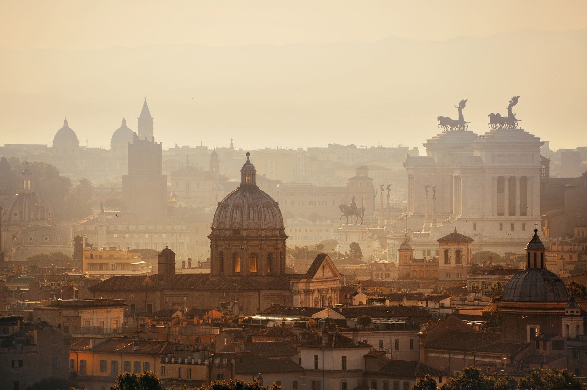 shows the Roman city scape with classical and medieval architecture