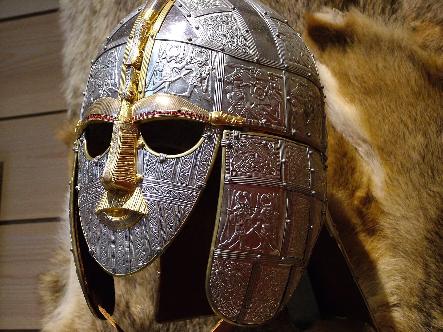 1440px-2004_sutton_hoo_01 (1)